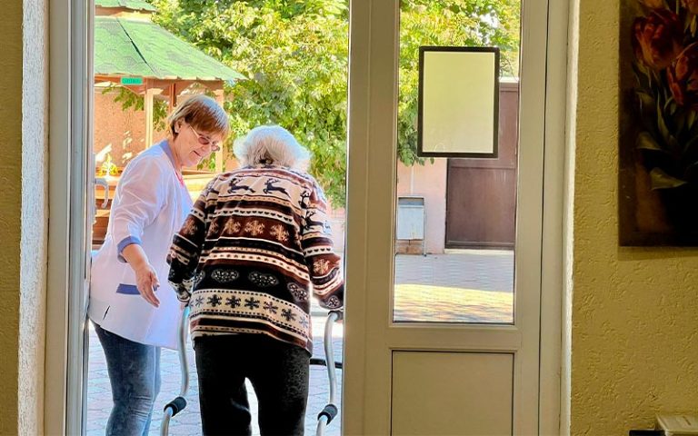 Заботливые люди фото 5